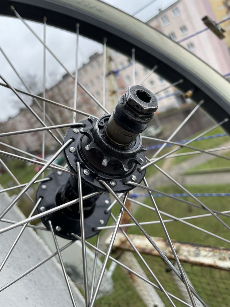 Koła w komplecie na MTB Street 24