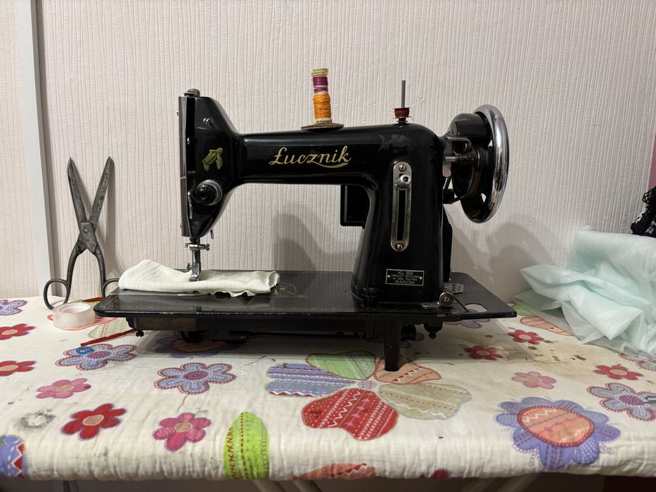 Maszyna do szycia Łucznik KL. 82