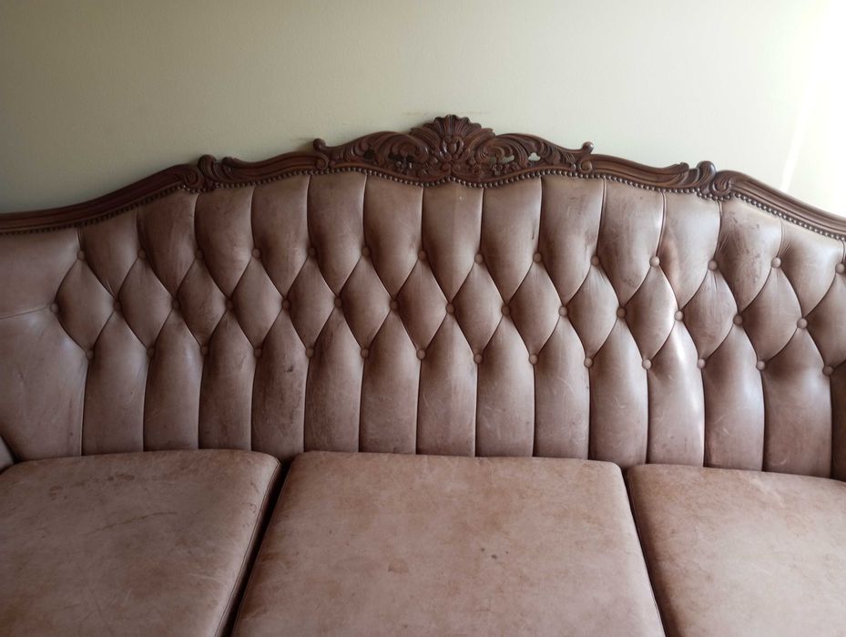 Sofa typu Ludwik używana w dobrym stanie