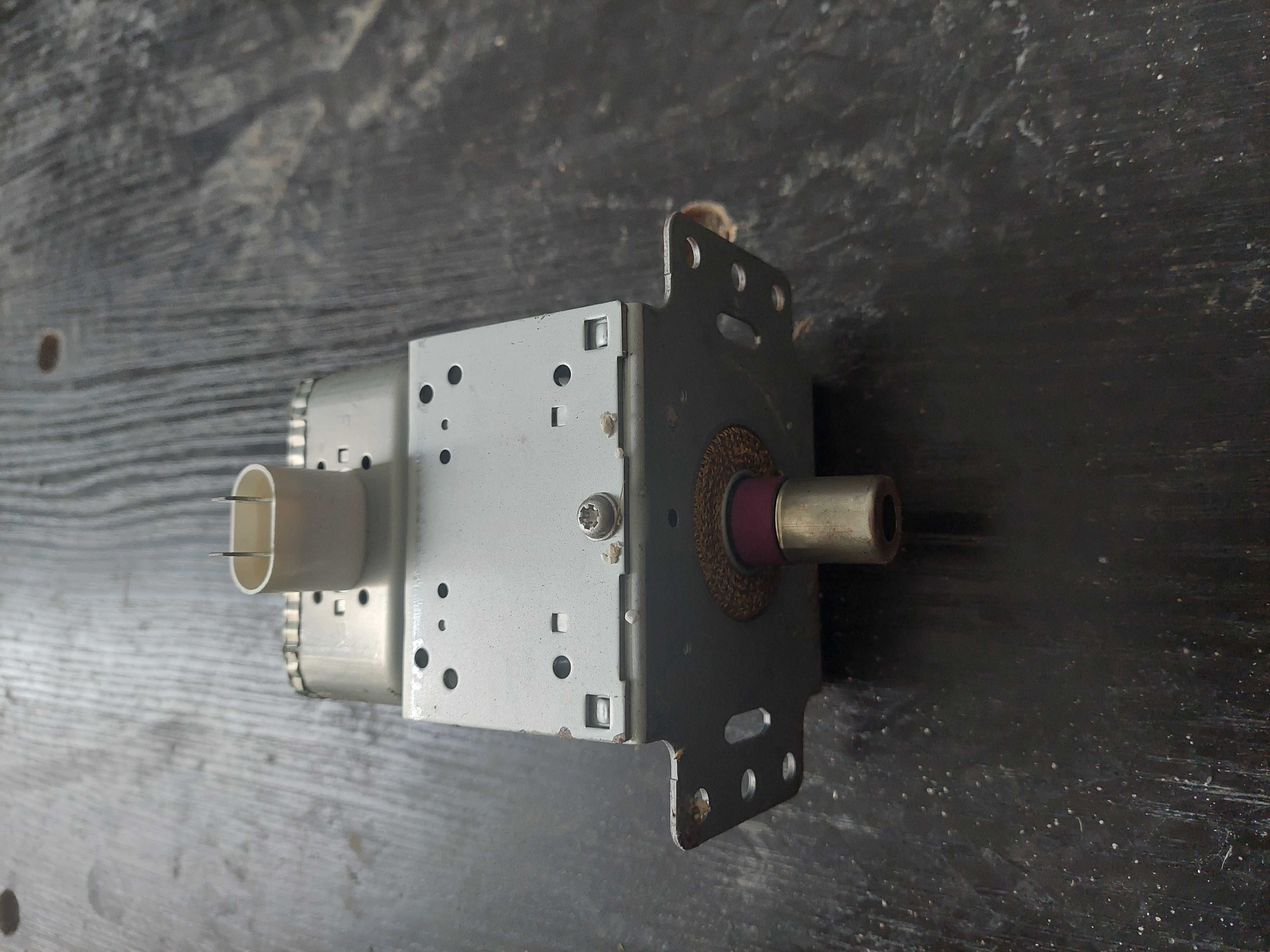 Magnetron do mikrofalówki Galanz M24FA-410A M24FB-610A
