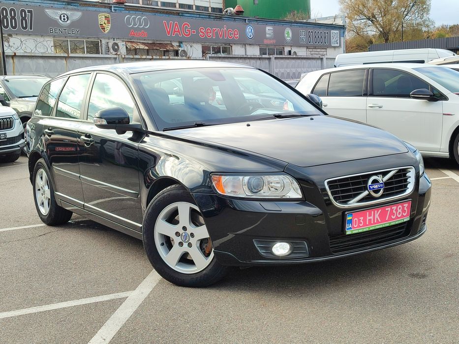 Volvo V50 2,0 D3 автомат 2012рік з Швейцарії