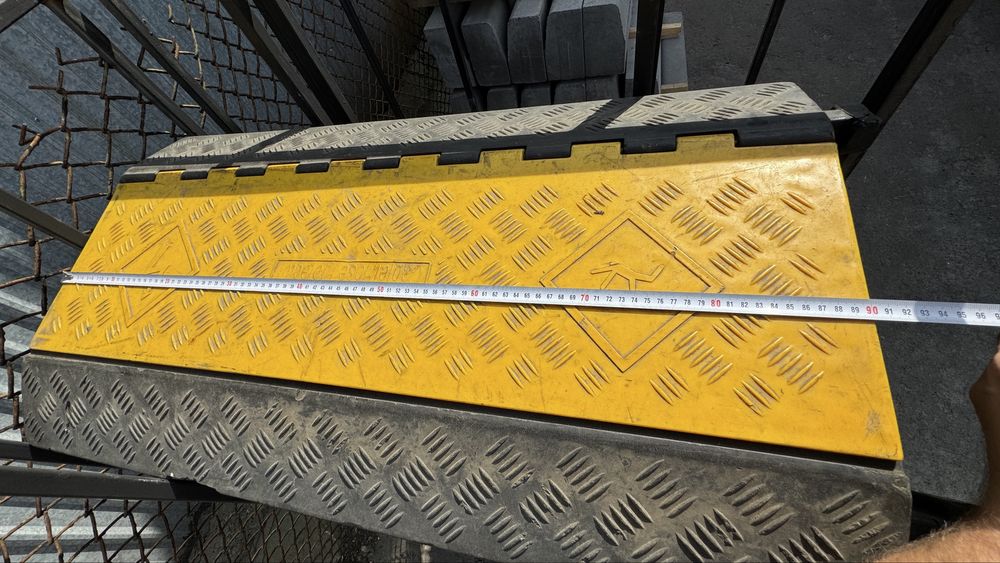 Продам вживані капи, кабель канал, трап, кабельний трап, захист кабеля