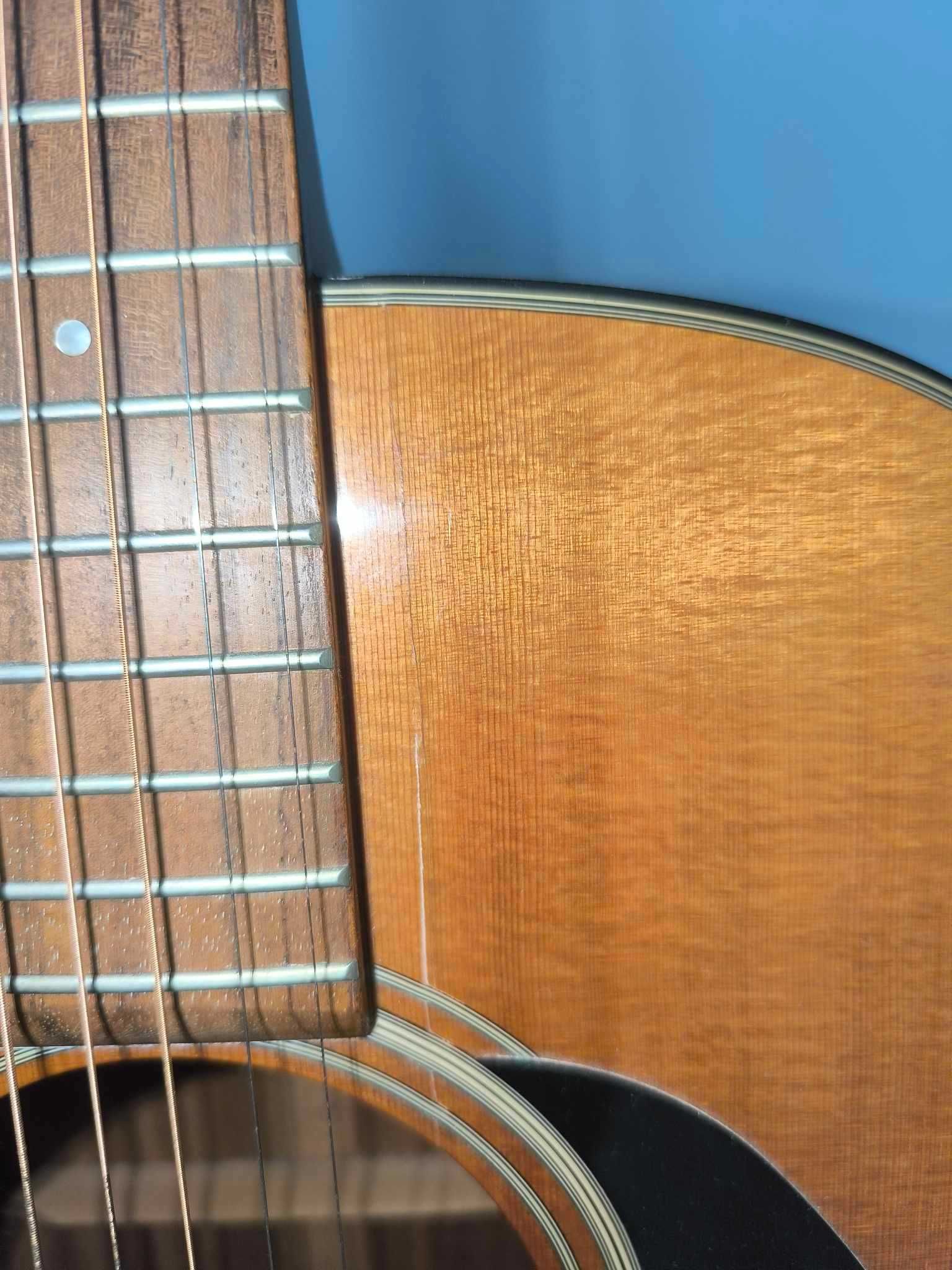 gitara akustyczna Takamine G220S G Series z pokrowcem i stroikiem