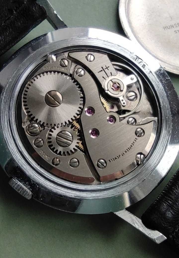 Szwajcarski zegarek Teriam