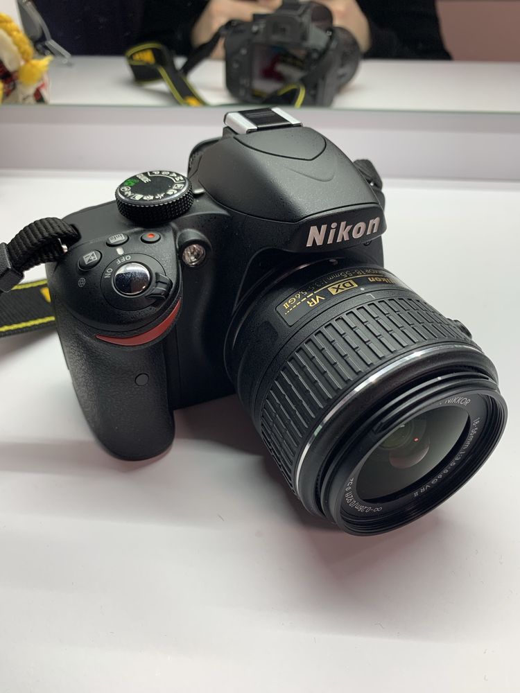 Nikon D3200 зеркальный