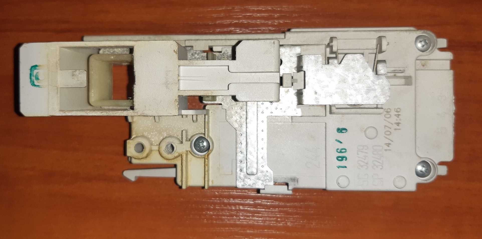 Zamek blokada drzwi klapy pralki Bitron SG 32479/SP 32480 Bosch Polar
