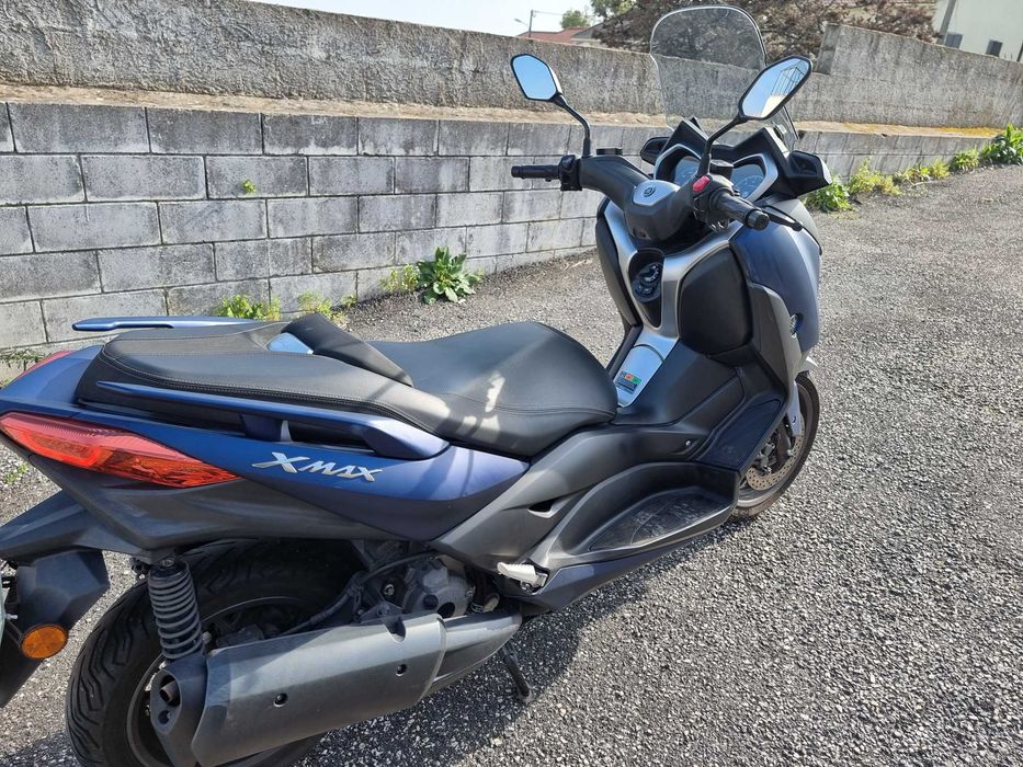 Yamaha X-MAX 300