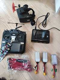 Zestaw Dron FPV (gogle, aparatura, baterie, ładowarka)