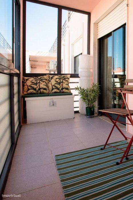 Apartamento com 2 quartos - localizado em Setubal