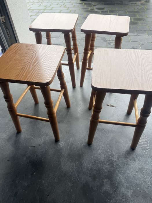 Taboret drewniany kpl