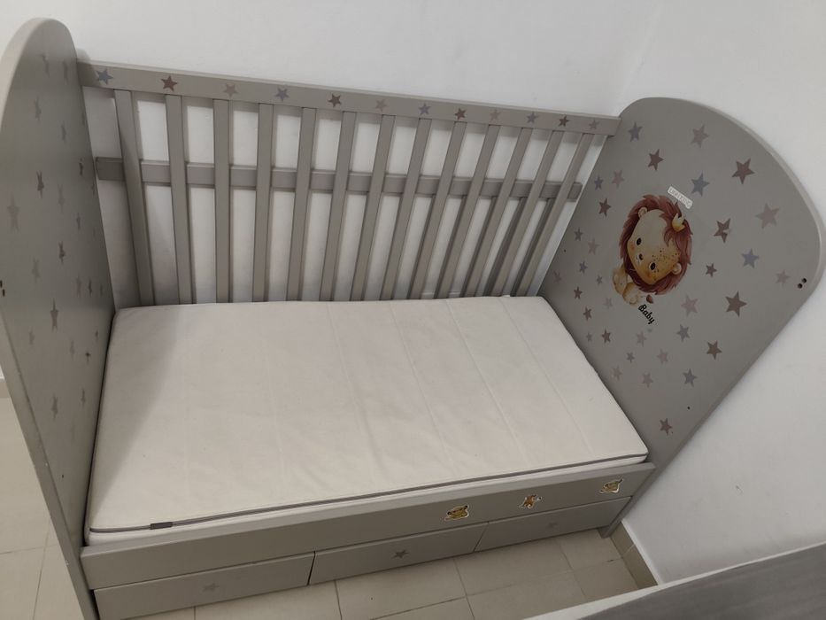 Berço de bebe/ cama