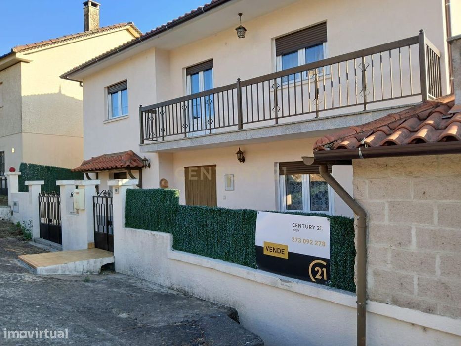 Moradia na Aldeia de Avelanoso