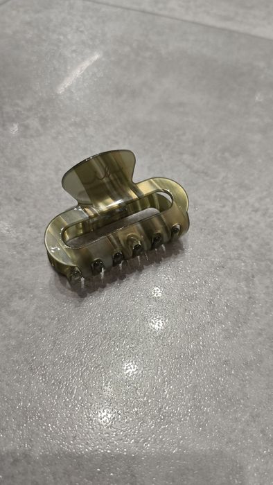 Spinka do włosów klamra Invisibobble zielona