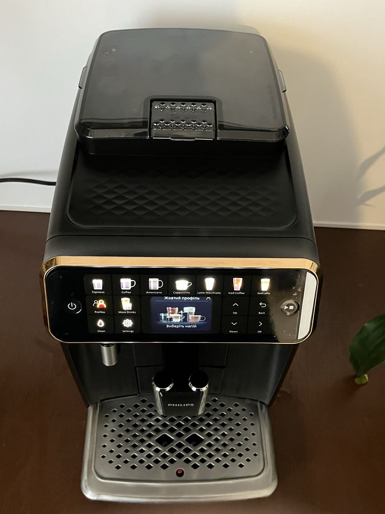 Кавомашина Philips 5500 series LatteGo з Гарантією!