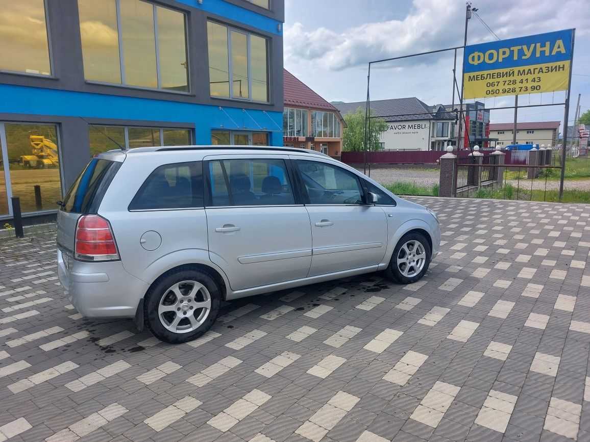 Продам Opel Zafira