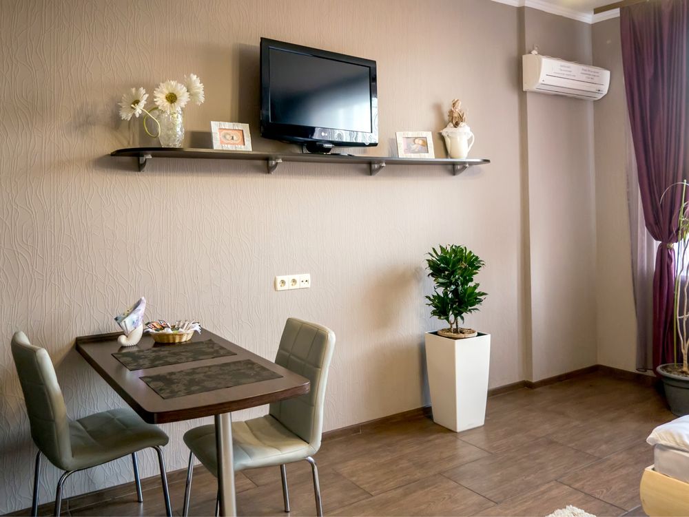 1 кім 5 кутів, шпиталь,Голівуд,кондіц,новобуд
