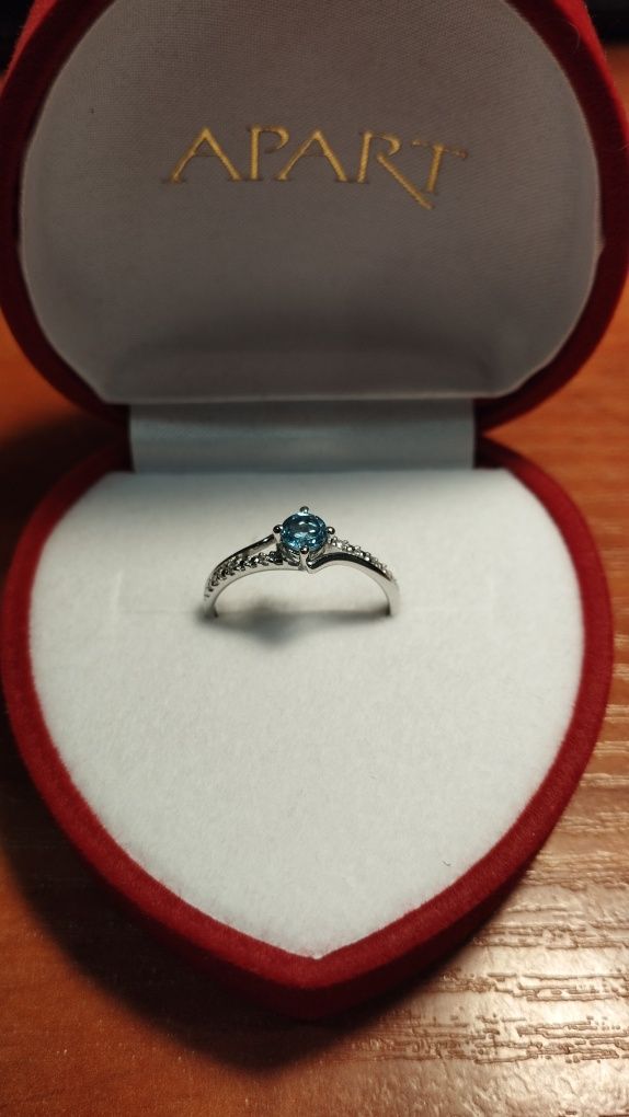 Pierscionek zaręczynowy Topaz z Diamentami