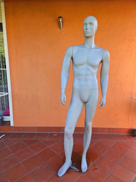 Manekin całopostaciowy męski, szklana podstawa. Jak nowy!