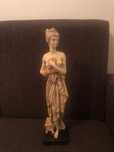 Estatueta figura mulher em mármore