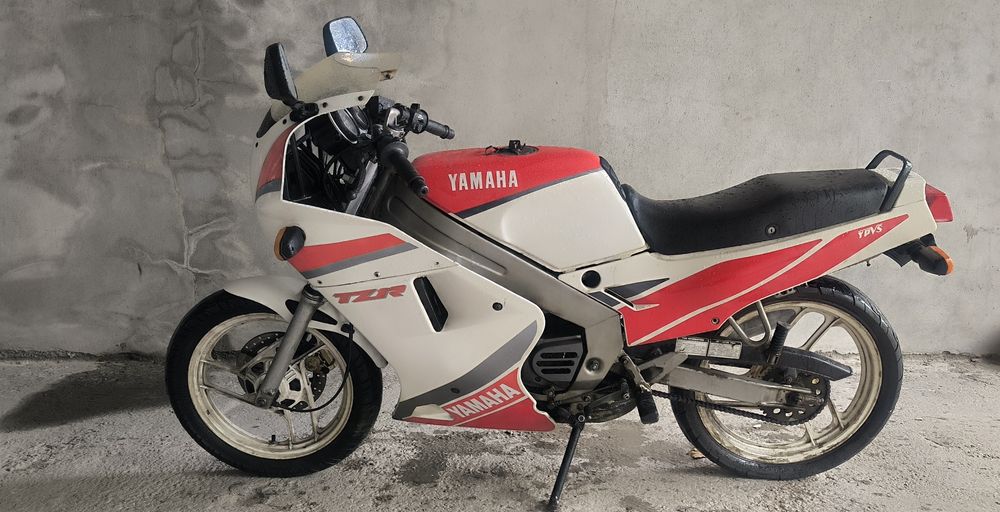 Honda nsr 125 hornet 600 R1 tzr xt