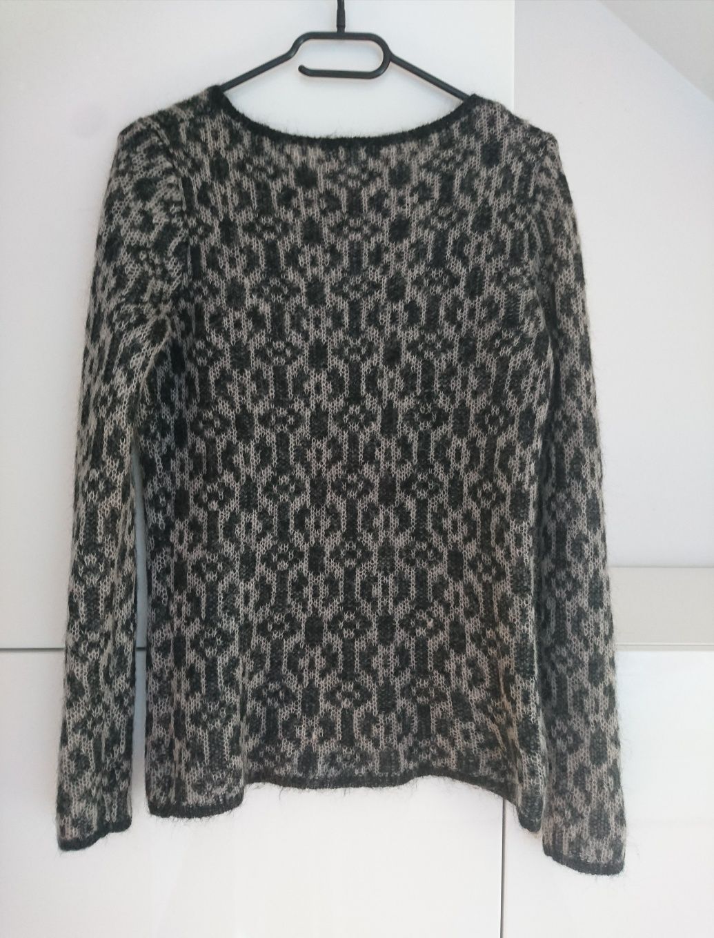 sweter w pepitkę SOLAR