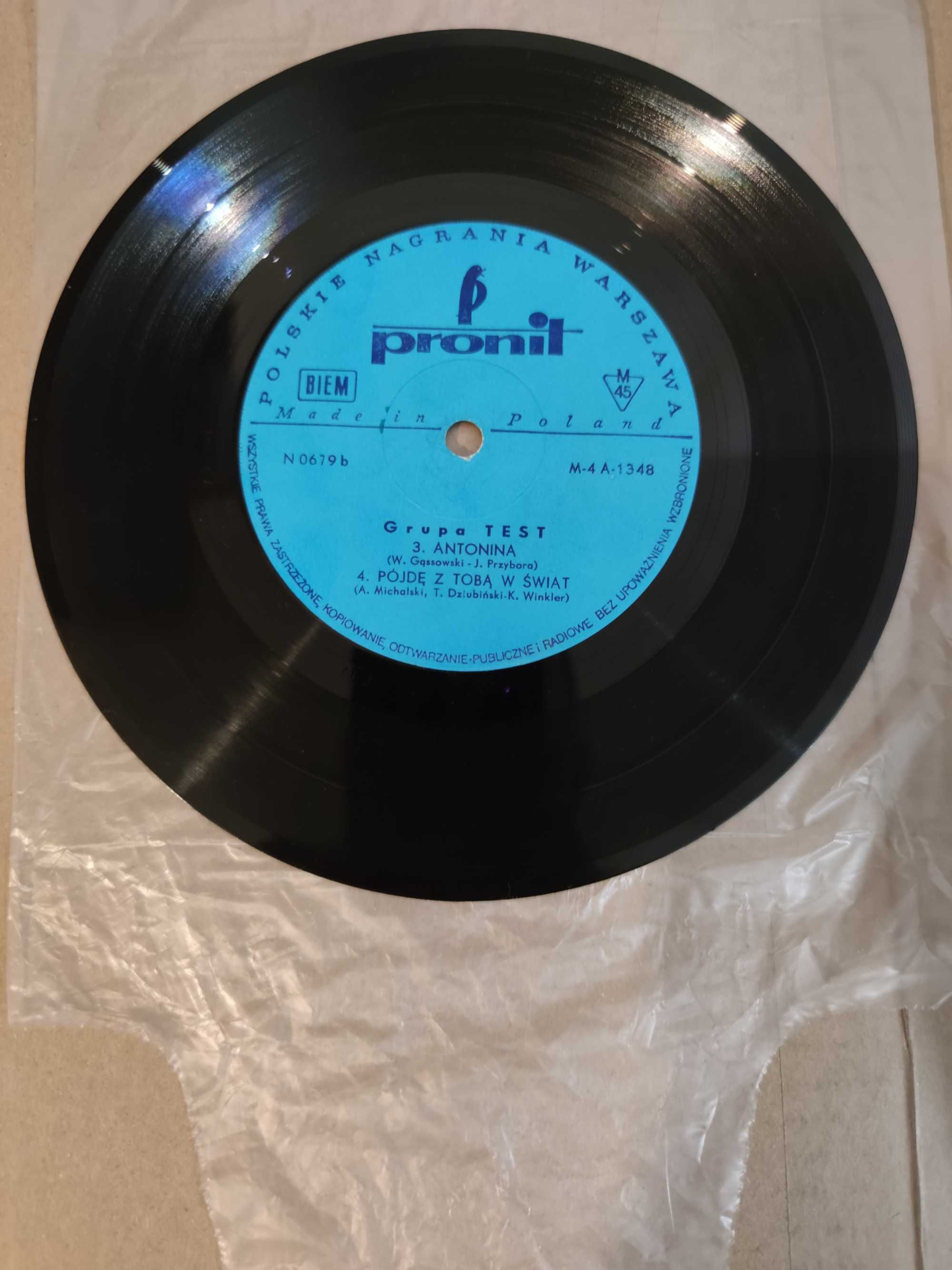 Test - Antonina. 7". 45 rpm. VG++