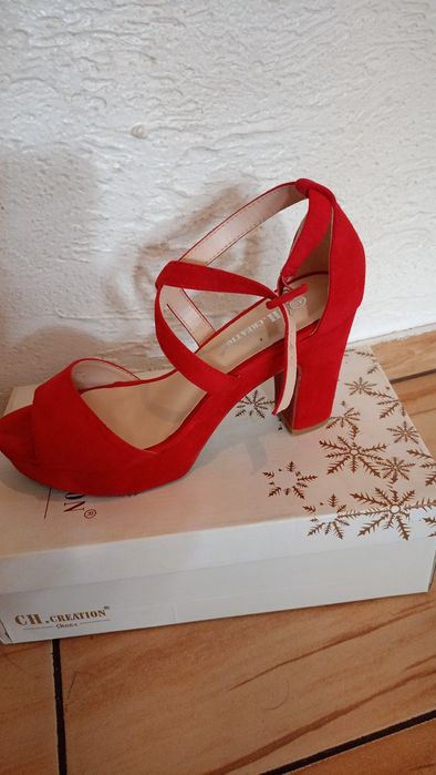 Buty obcas koturn sandały