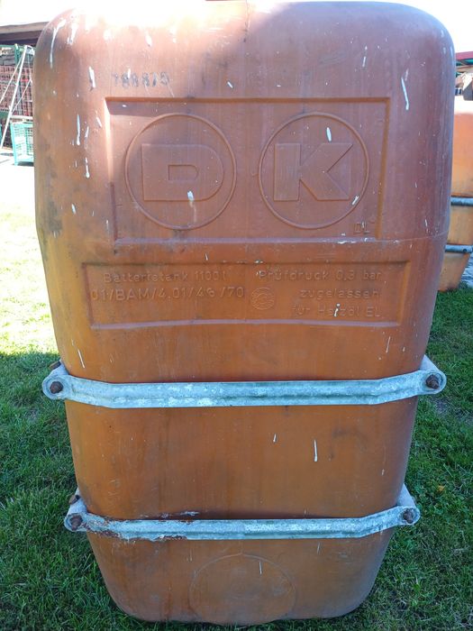 Zbiornik 1100 l na paliwo/olej