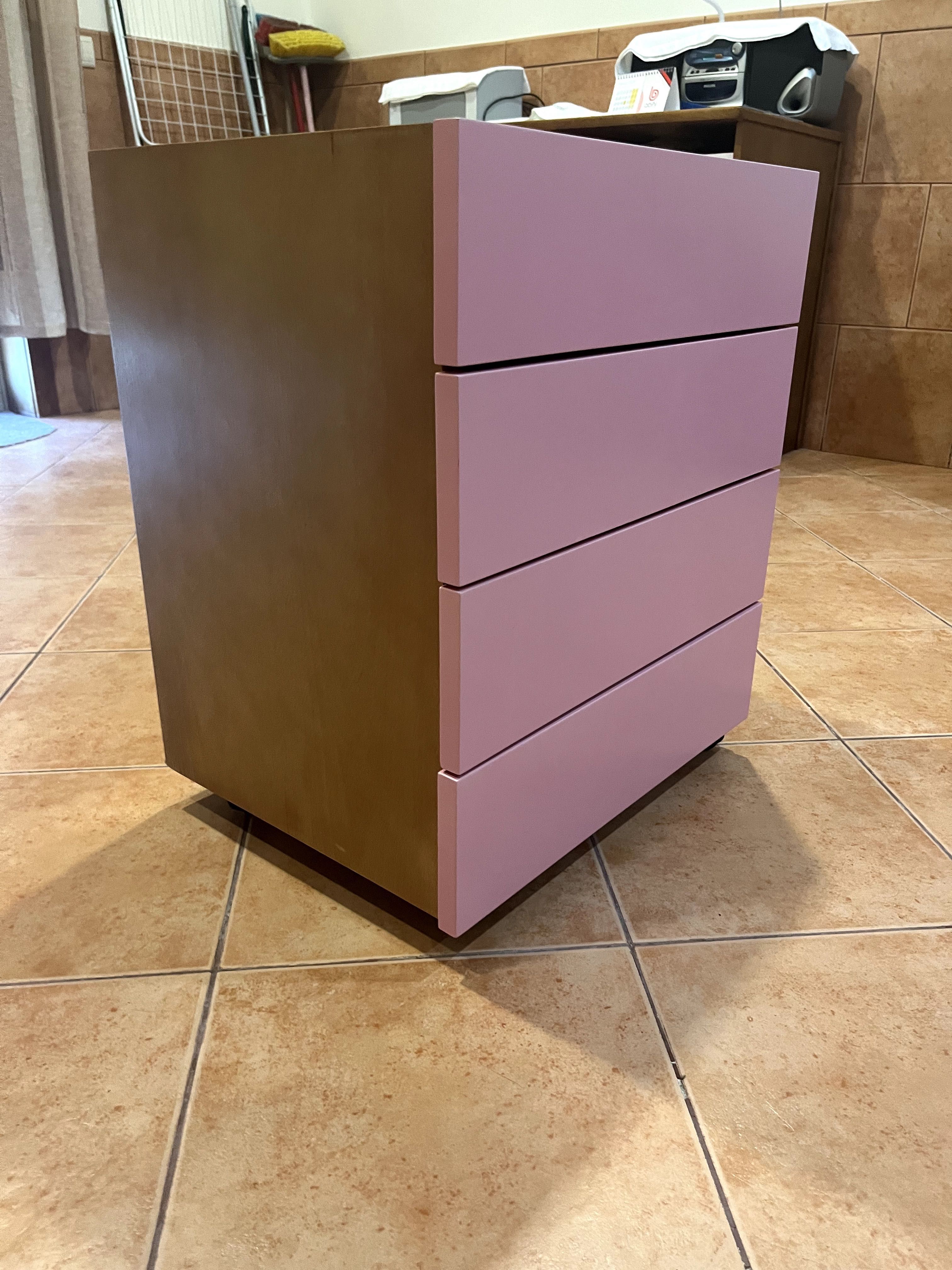 Mesa de Cabeceira Criança