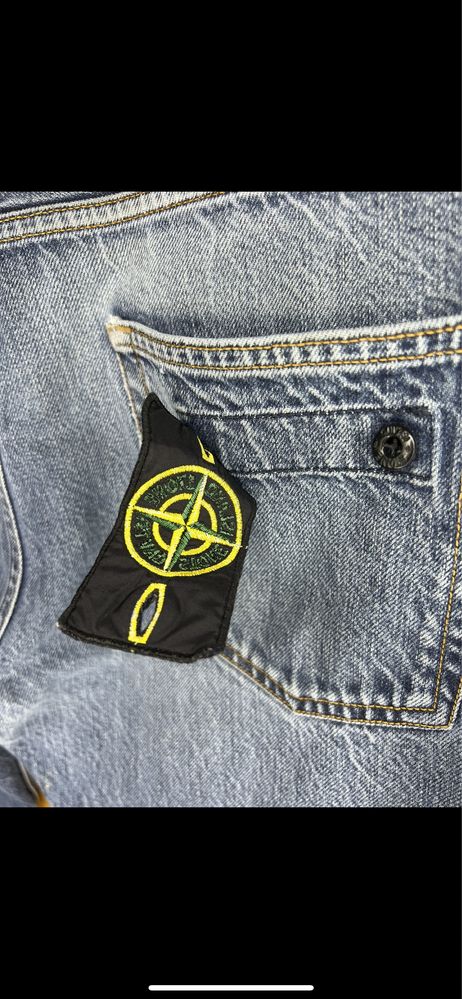 Джинсы котон классика Stone Island оригинал размер W 30  ( S - M )