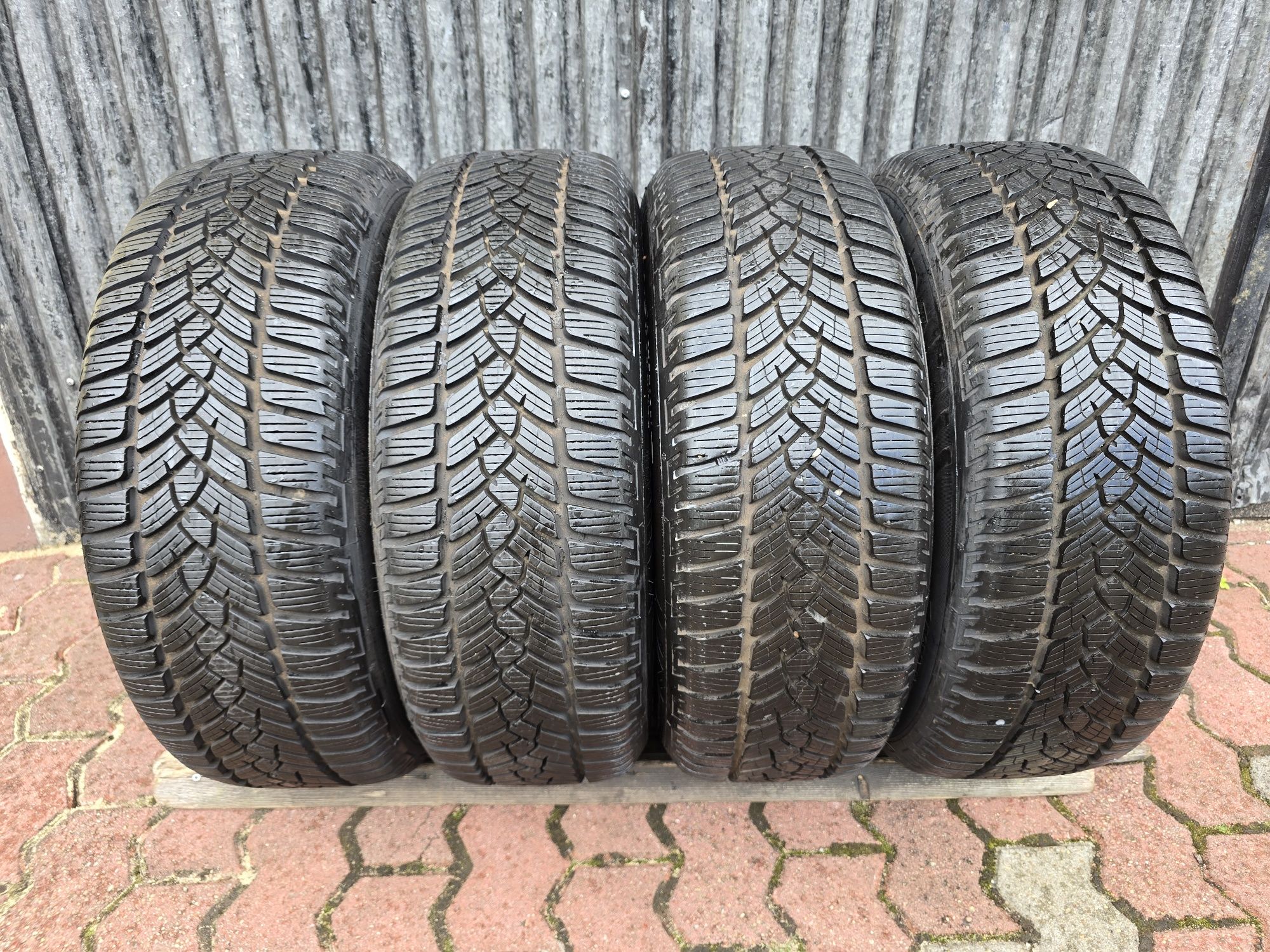 Felgi z oponami 215/60R16 Opel Astra J 4 5x115 Insignia B Zafira C 16"