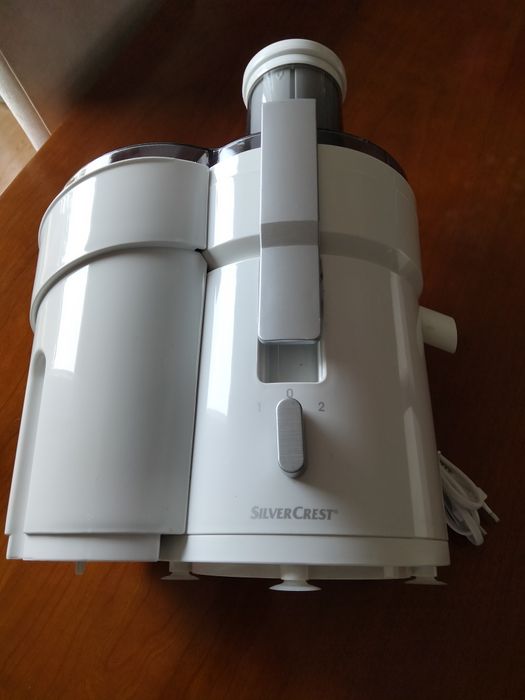 Máquina de fazer sumo como nova