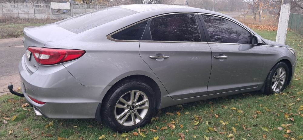 Автомобіль Хюндай Соната