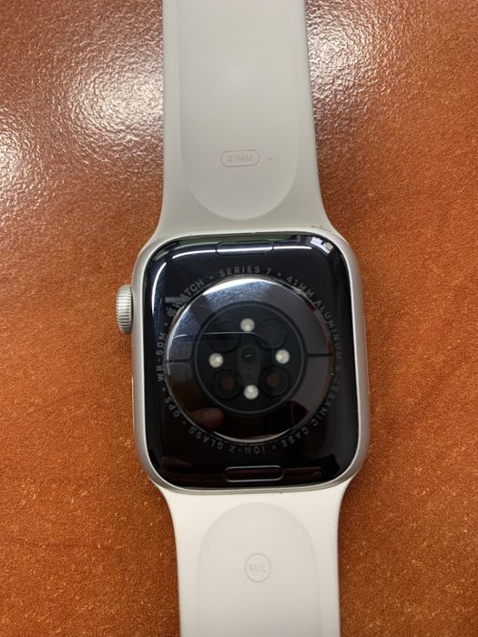Продам Apple Watch 7 ser. 41 mm