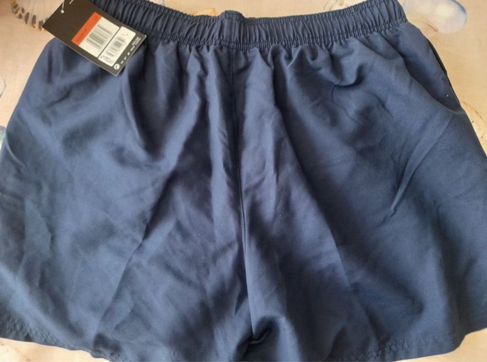 Short nike novo com etiqueta