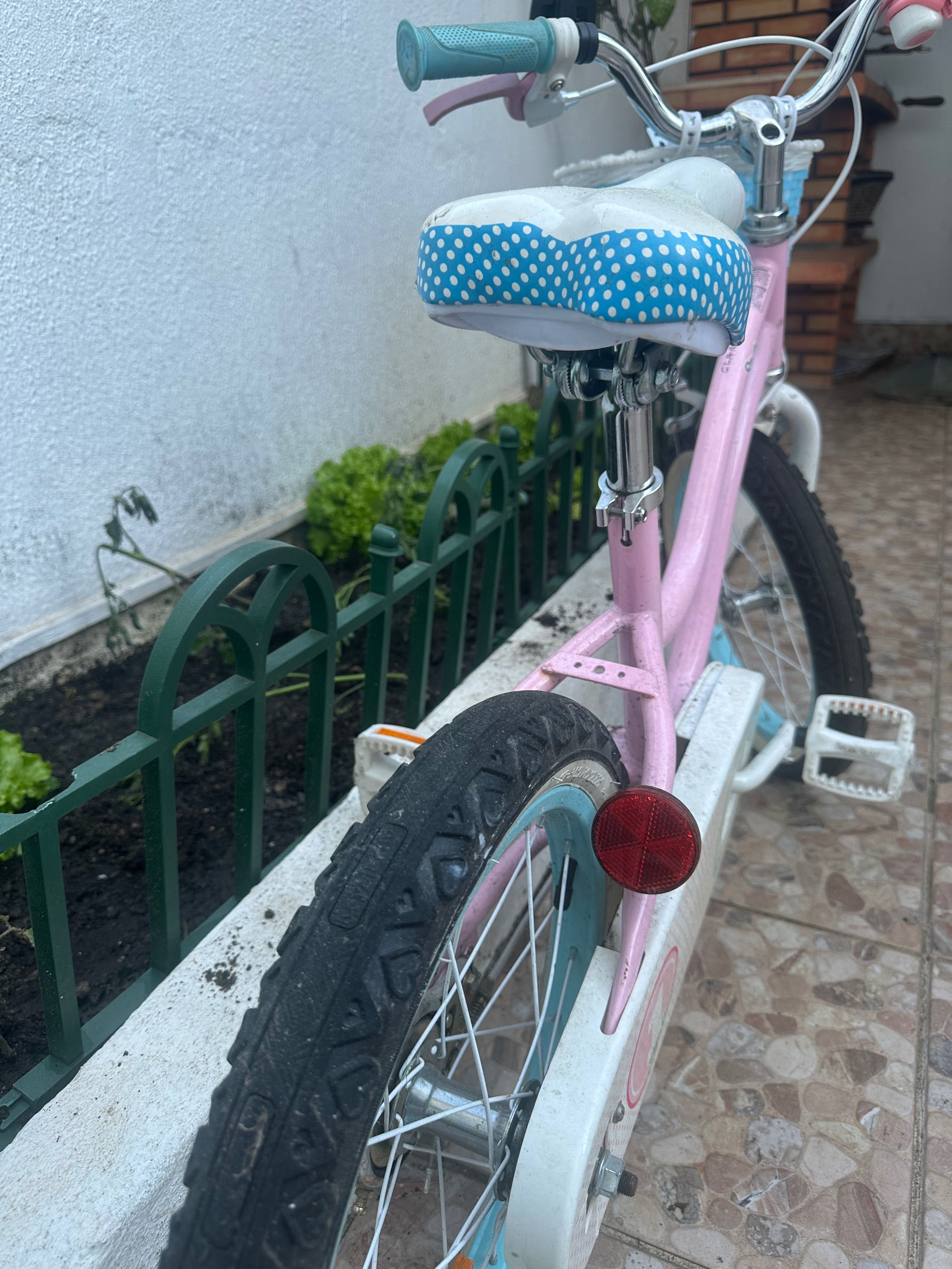 Bicicleta menina