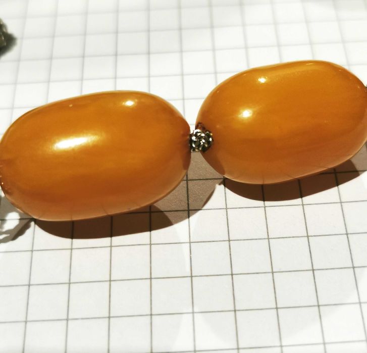 Старые бусы - колье Бакелит