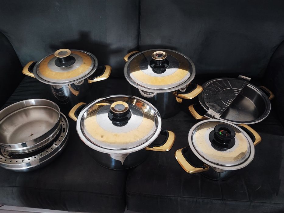 Vendo tem de cozinha em inox, em bom estado.