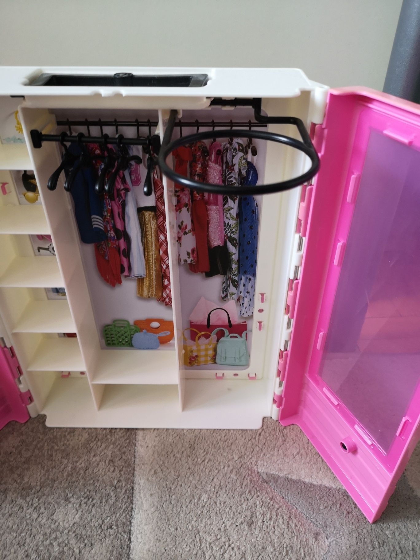 Szafa dla lalek Barbie