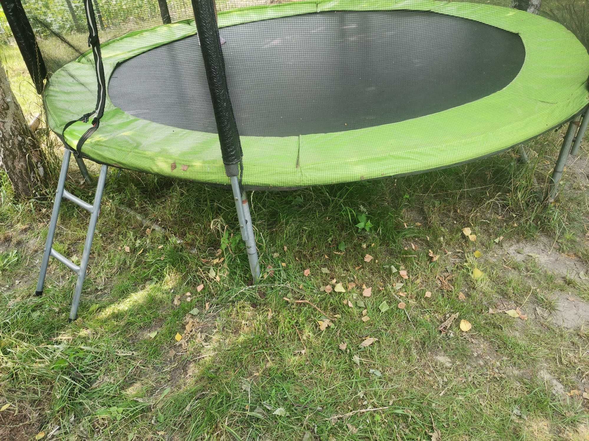 Trampolina 312 cm, zadbana, bez uszkodzeń