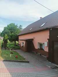 Dom położony w Bartnicy