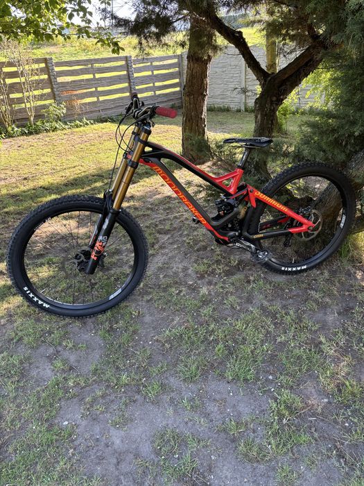 Mondrkaer Summum Pro Carbon roz.L 27,5” Fox 40 DHX2 DT gx 7s Sram Code