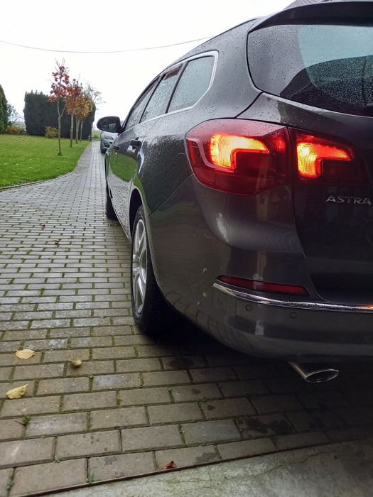 Opel Astra J kombi cosmo