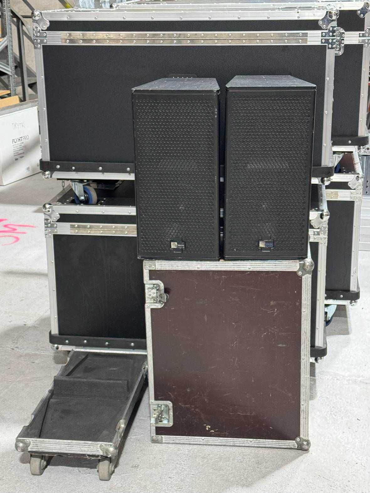 Kolumny, Głośniki Meyer Sound UPJ-1P z uchwytami. d&b, l acoustics