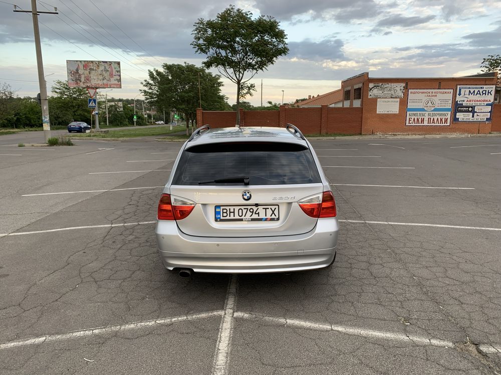 BMW 320D AT E91 Продам