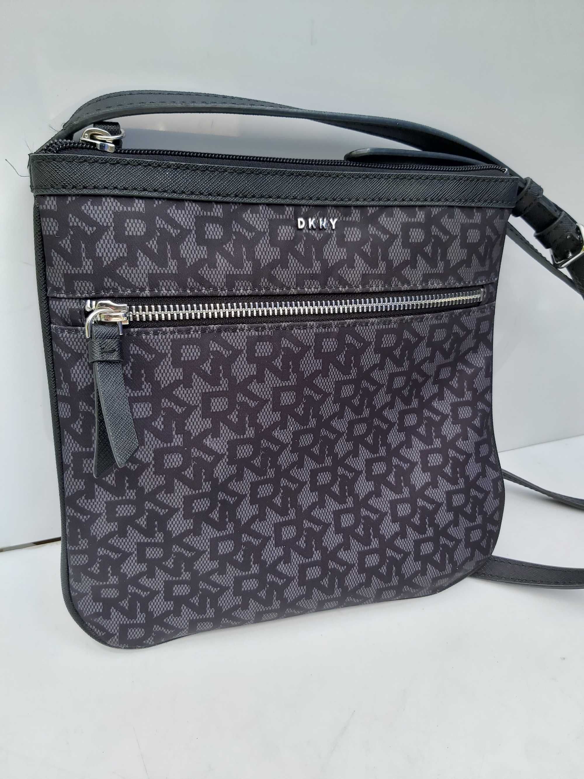 Torebka listonoszka DKNY monogram torba saszetka