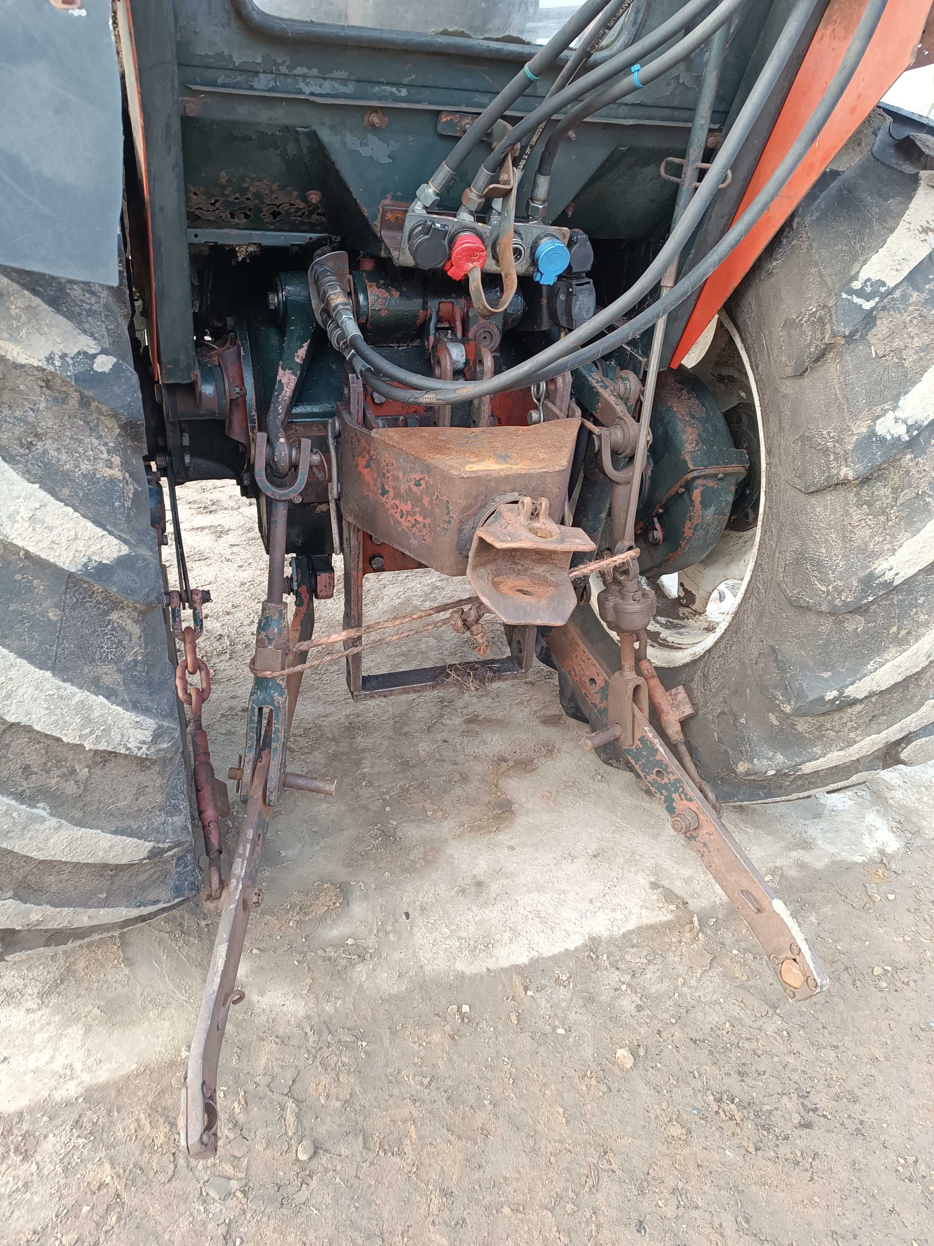 Zetor 6011 wersja exportowa wspomaganie dodatkowy rozdzielacz 7011