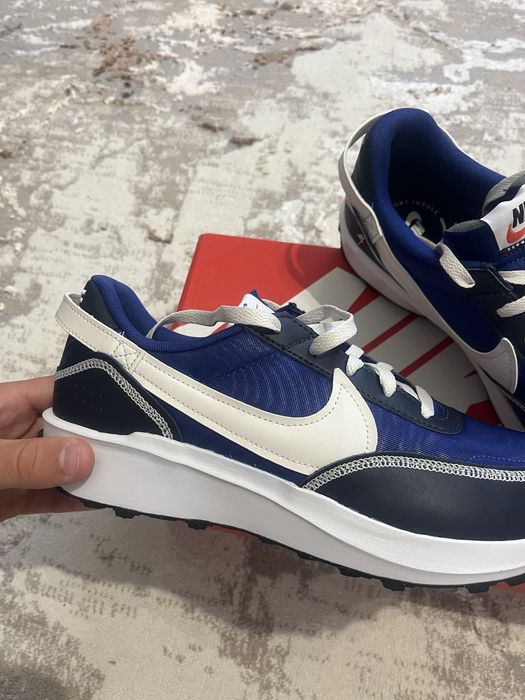 Кросівки NIKE WAFFLE DEBUT SE 42,5 Original