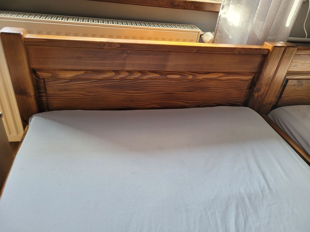 Łóżko drewniane, 1 sztuka 90 x 200 cm