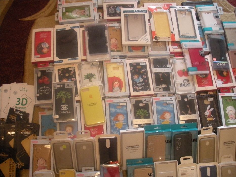 210 чехлов и бамперов + 30 защитных стекол на современные смартфоны!